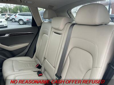 2012 Audi Q5 3.2 quattro Premium   - Photo 8 - St. Louis, MO 63116