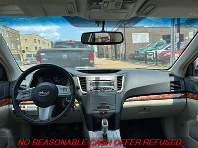 2011 Subaru Legacy 2.5i Limited   - Photo 10 - St. Louis, MO 63116