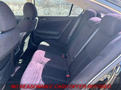 2011 Nissan Maxima 3.5 S   - Photo 11 - St. Louis, MO 63116