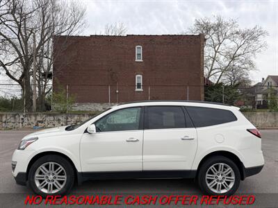 2014 Chevrolet Traverse LT - Photo 2 - St. Louis, MO 63116