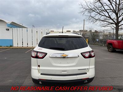 2014 Chevrolet Traverse LT - Photo 4 - St. Louis, MO 63116