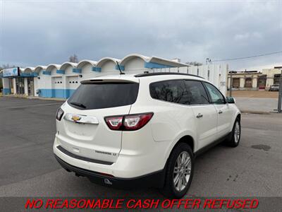 2014 Chevrolet Traverse LT - Photo 5 - St. Louis, MO 63116