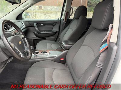 2014 Chevrolet Traverse LT - Photo 10 - St. Louis, MO 63116