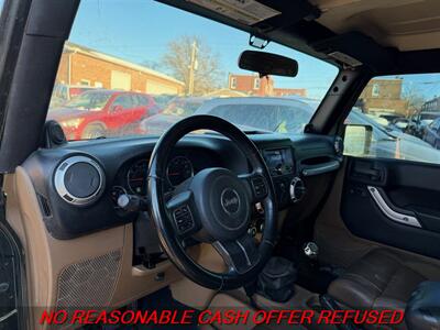 2011 Jeep Wrangler Sahara   - Photo 9 - St. Louis, MO 63116