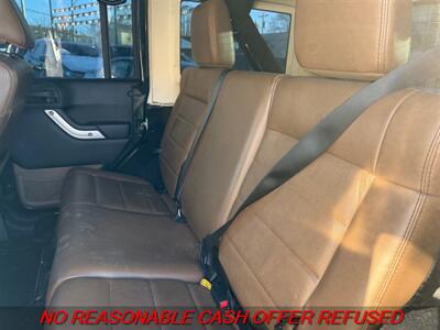 2011 Jeep Wrangler Sahara   - Photo 11 - St. Louis, MO 63116