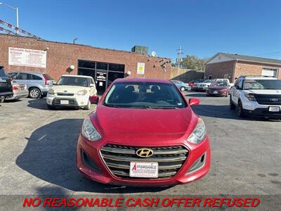 2017 Hyundai ELANTRA GT   - Photo 8 - St. Louis, MO 63116