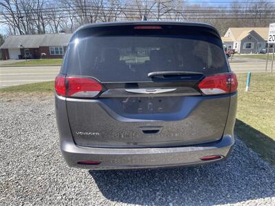 2020 Chrysler Voyager LX   - Photo 4 - Seneca, PA 16346