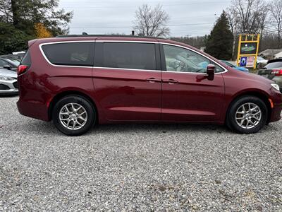 2021 Chrysler Pacifica Touring   - Photo 6 - Seneca, PA 16346