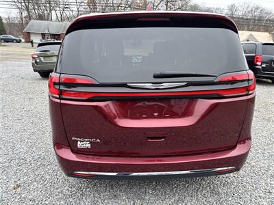 2021 Chrysler Pacifica Touring   - Photo 4 - Seneca, PA 16346