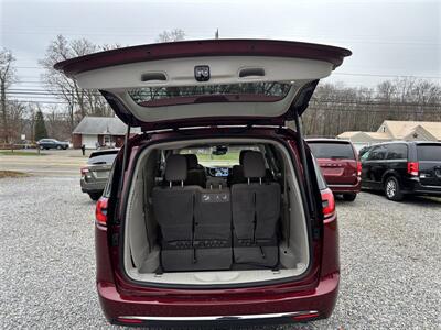 2021 Chrysler Pacifica Touring   - Photo 14 - Seneca, PA 16346