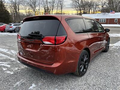 2018 Chrysler Pacifica Touring Plus   - Photo 5 - Seneca, PA 16346