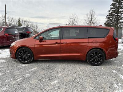 2018 Chrysler Pacifica Touring Plus   - Photo 2 - Seneca, PA 16346