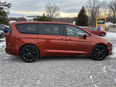 2018 Chrysler Pacifica Touring Plus   - Photo 6 - Seneca, PA 16346