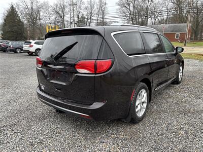 2018 Chrysler Pacifica Touring L Plus   - Photo 5 - Seneca, PA 16346