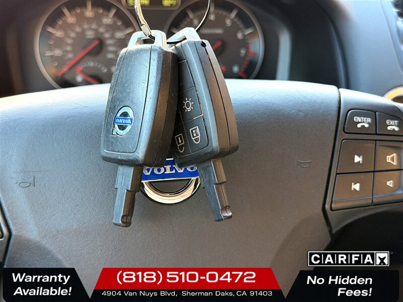 2012 Volvo C30 T5   - Photo 16 - Sherman Oaks, CA 91403-1701