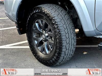 2020 Toyota Tacoma SR5 V6   - Photo 25 - Sherman Oaks, CA 91403-1701