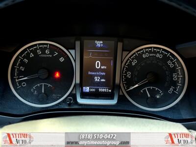 2020 Toyota Tacoma SR5 V6   - Photo 16 - Sherman Oaks, CA 91403-1701