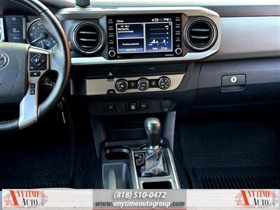 2020 Toyota Tacoma SR5 V6   - Photo 12 - Sherman Oaks, CA 91403-1701