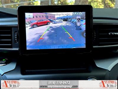 2020 Ford Explorer XLT   - Photo 16 - Sherman Oaks, CA 91403-1701