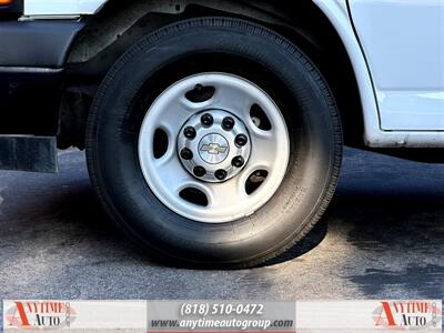 2020 Chevrolet Express 2500   - Photo 21 - Sherman Oaks, CA 91403-1701