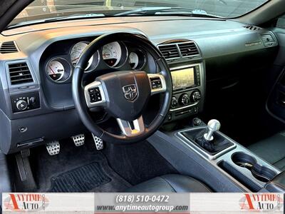 2011 Dodge Challenger R/T   - Photo 11 - Sherman Oaks, CA 91403-1701