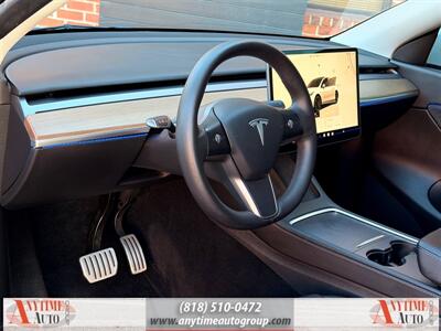 2022 Tesla Model Y Performance   - Photo 13 - Sherman Oaks, CA 91403-1701