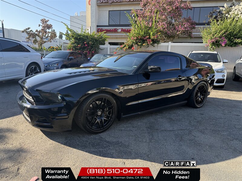 2012 Ford Mustang V6   - Photo 3 - Sherman Oaks, CA 91403-1701