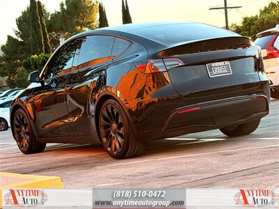 2023 Tesla Model Y Performance   - Photo 4 - Sherman Oaks, CA 91403-1701