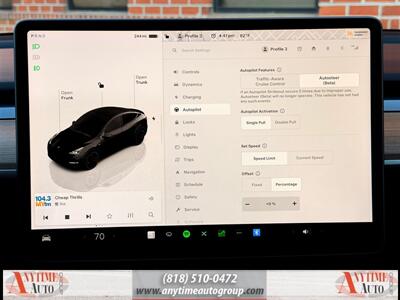 2023 Tesla Model Y Performance   - Photo 14 - Sherman Oaks, CA 91403-1701