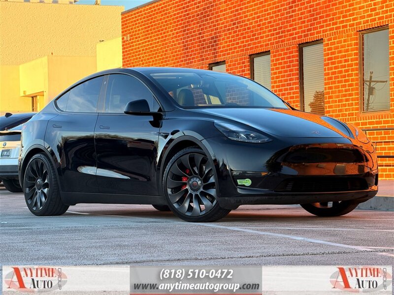 2023 Tesla Model Y Performance   - Photo 1 - Sherman Oaks, CA 91403-1701