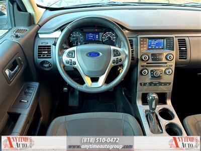 2014 Ford Flex SE   - Photo 11 - Sherman Oaks, CA 91403-1701