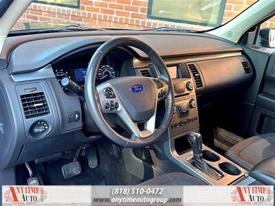 2014 Ford Flex SE   - Photo 13 - Sherman Oaks, CA 91403-1701