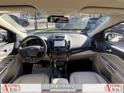 2017 Ford Escape Titanium   - Photo 9 - Sherman Oaks, CA 91403-1701