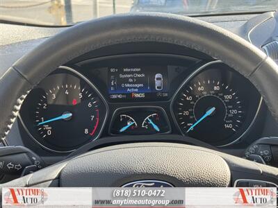 2017 Ford Escape Titanium   - Photo 6 - Sherman Oaks, CA 91403-1701
