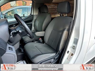 2015 Nissan NV200 SV   - Photo 14 - Sherman Oaks, CA 91403-1701