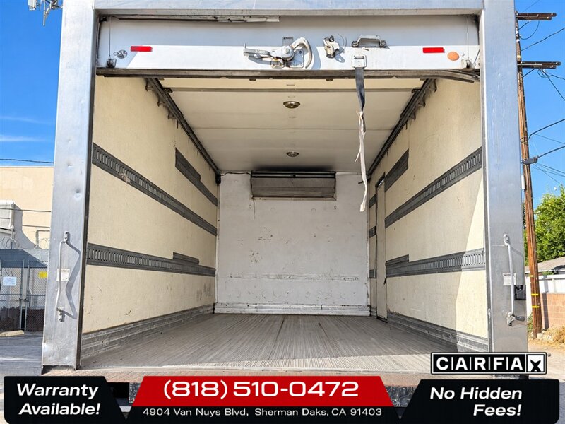2006 GMC T7500 - Photo 17 - Sherman Oaks, CA 91403-1701