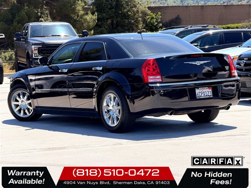 2008 Chrysler 300C HEMI   - Photo 2 - Sherman Oaks, CA 91403-1701