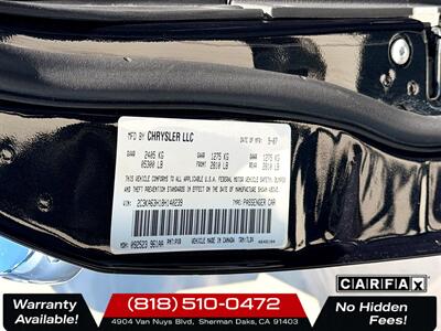 2008 Chrysler 300C HEMI   - Photo 5 - Sherman Oaks, CA 91403-1701