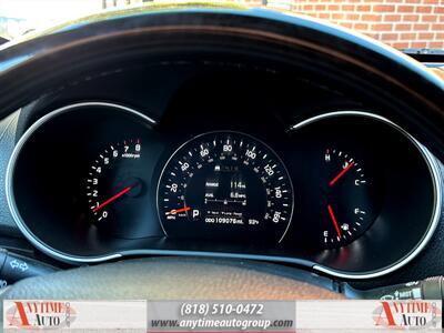 2014 Kia Sorento Limited V6   - Photo 14 - Sherman Oaks, CA 91403-1701