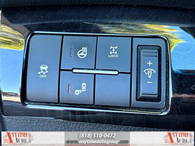 2014 Kia Sorento Limited V6   - Photo 18 - Sherman Oaks, CA 91403-1701