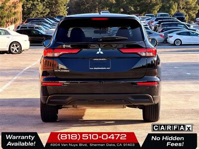 2022 Mitsubishi Outlander ES   - Photo 5 - Sherman Oaks, CA 91403-1701