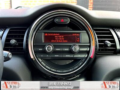 2015 MINI Hardtop 2 Door   - Photo 15 - Sherman Oaks, CA 91403-1701