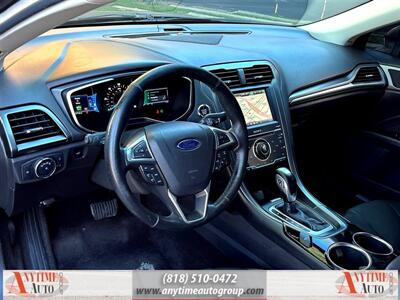2013 Ford Fusion Hybrid Titanium   - Photo 14 - Sherman Oaks, CA 91403-1701