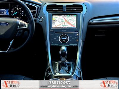 2013 Ford Fusion Hybrid Titanium   - Photo 12 - Sherman Oaks, CA 91403-1701