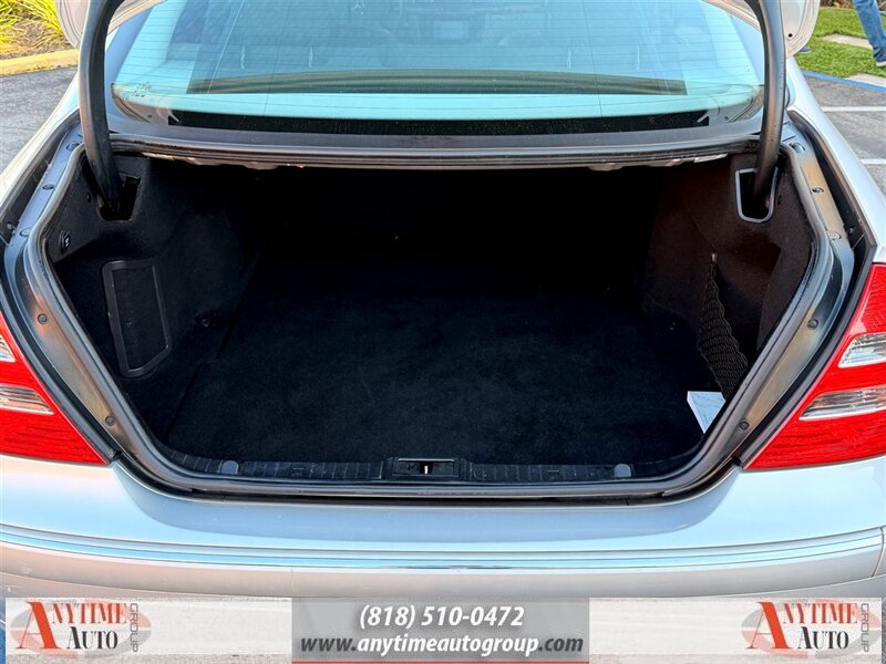 2005 Mercedes-Benz E 500 Base - Photo 20 - Sherman Oaks, CA 91403-1701