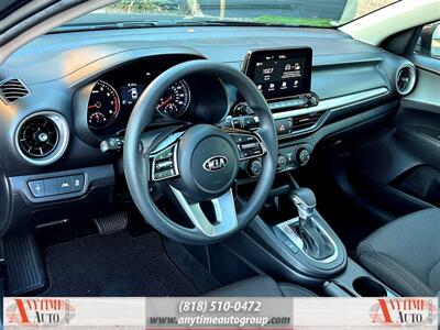 2021 Kia Forte LXS   - Photo 12 - Sherman Oaks, CA 91403-1701