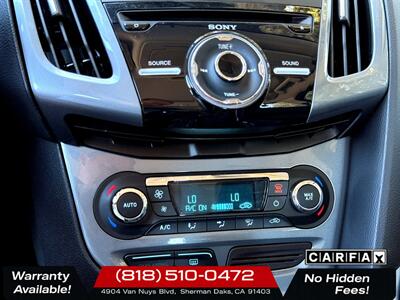2013 Ford Focus Titanium - Photo 18 - Sherman Oaks, CA 91403-1701