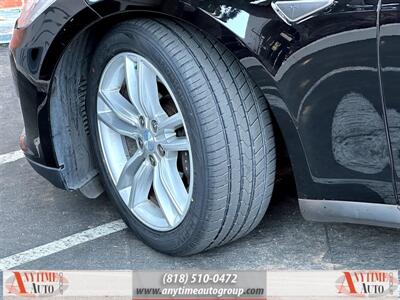 2016 Tesla Model S 70D   - Photo 30 - Sherman Oaks, CA 91403-1701