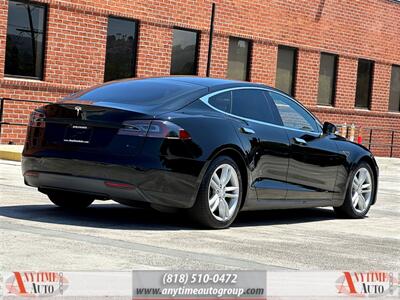 2016 Tesla Model S 70D   - Photo 8 - Sherman Oaks, CA 91403-1701