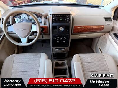 2008 Chrysler Town & Country LX - Photo 9 - Sherman Oaks, CA 91403-1701